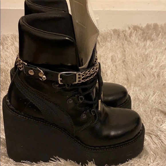 Rihanna Fenty Puma Boot - Picture 2 of 2